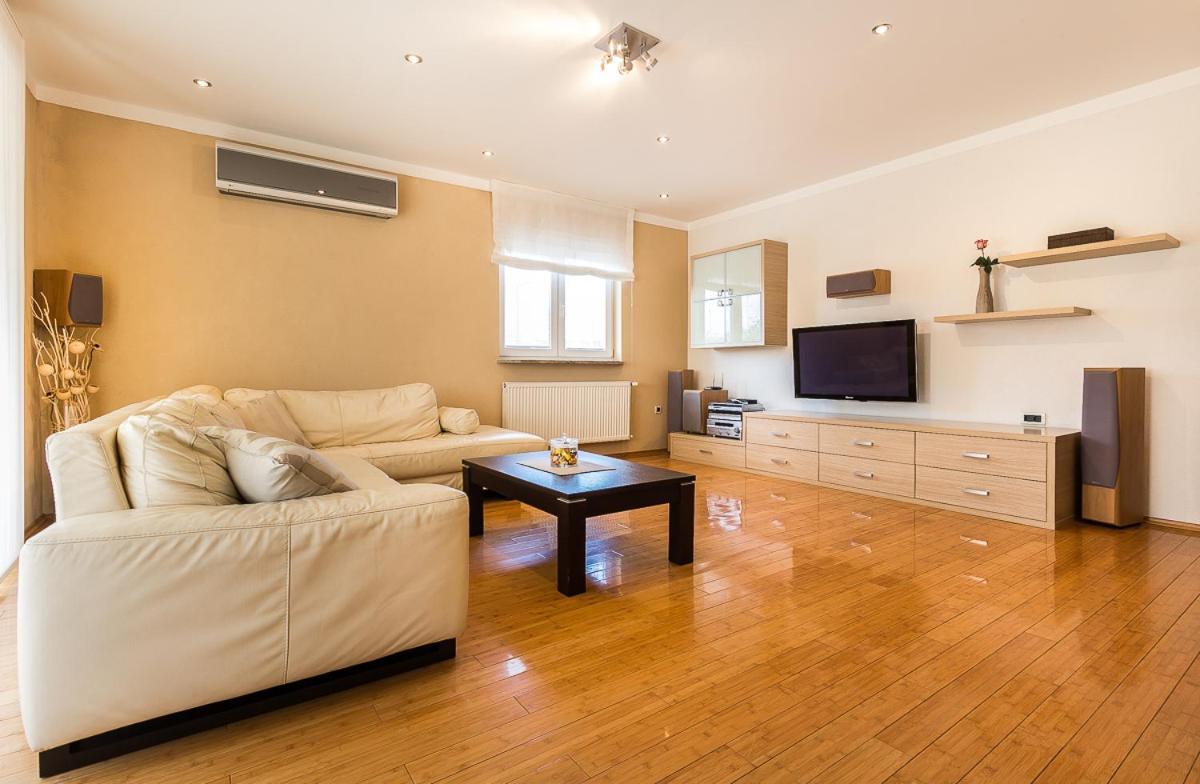 Apartment Igor 3 **** Medulin Dış mekan fotoğraf